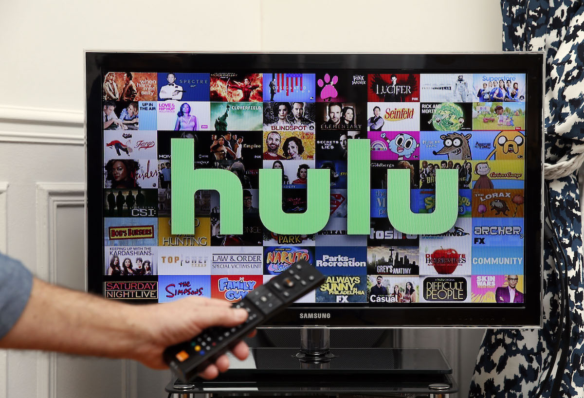 电视屏幕上显示的Hulu标志